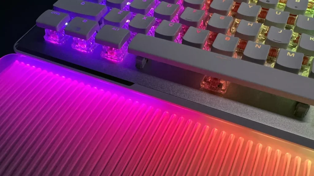 Roccat Vulcan II Max огляд