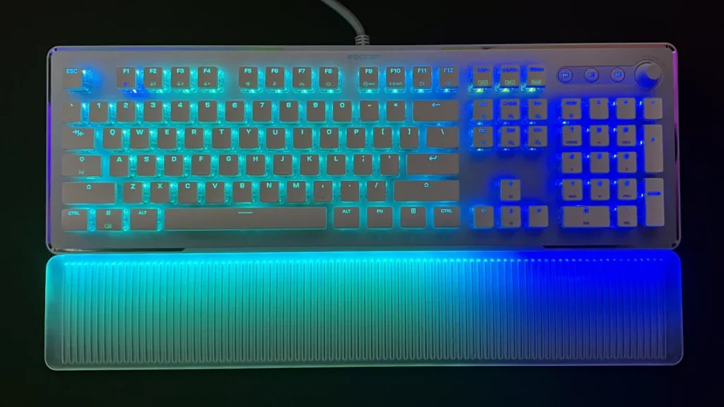 Roccat Vulcan II Max огляд